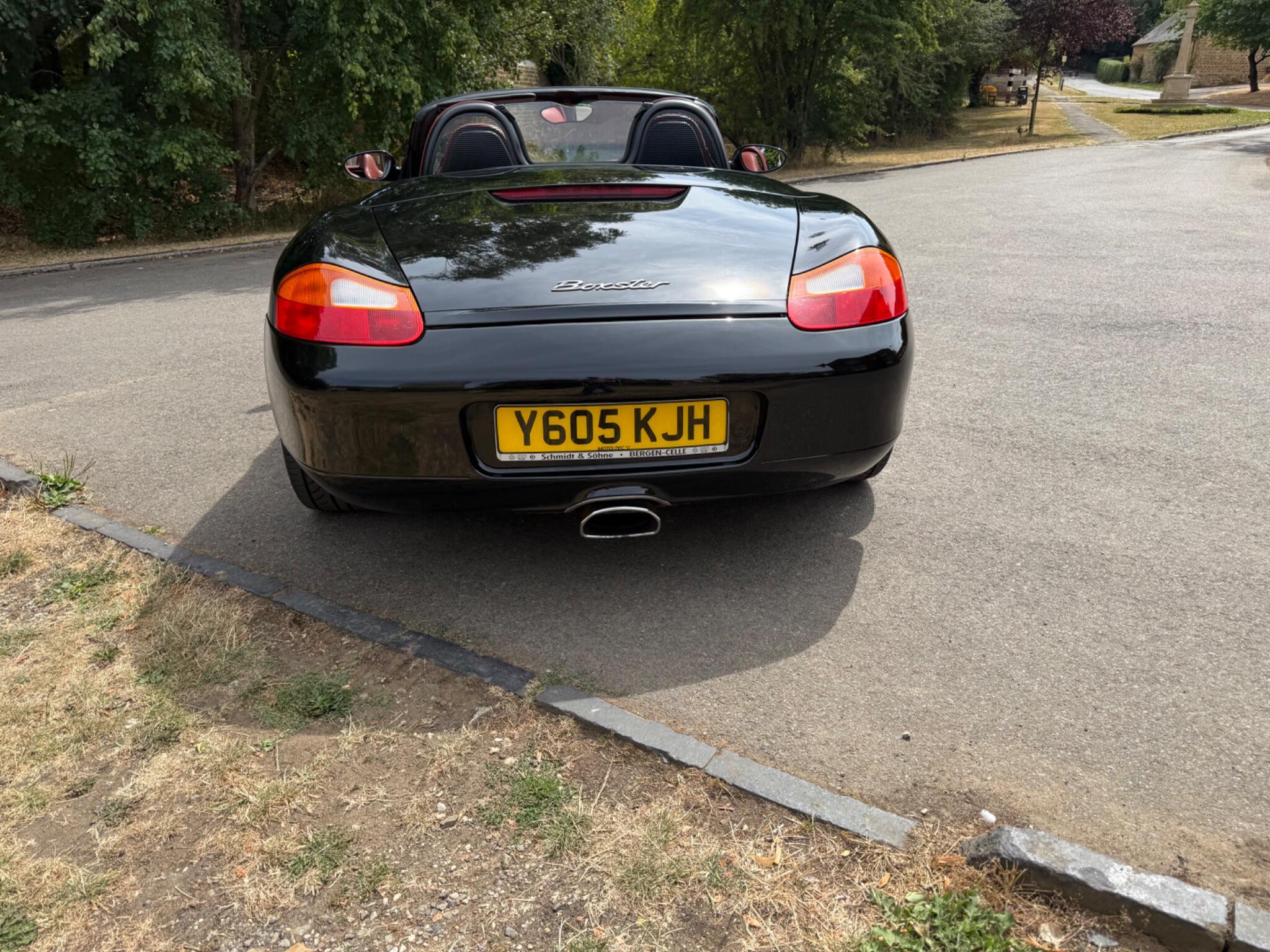 Porsche Boxster 2.7 986 2dr — photo 60 of 86